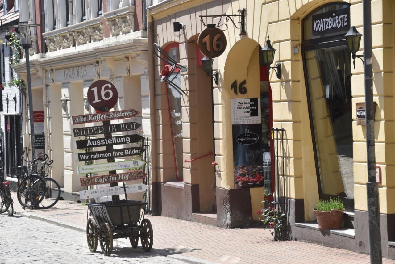 Fewo1846 - An Der Alten Kaffeeroesterei - Stilvoll Eingerichtete 2-Zimmer-Wohnung Im Stadtzentrum フレンスブルク エクステリア 写真